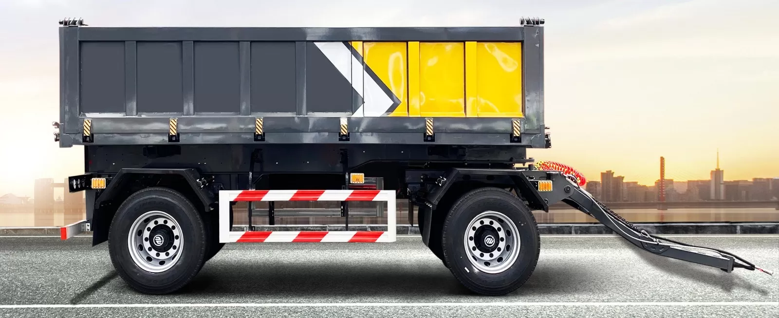 Two-Axle Side-Tipping Grain and Sand Transport Trailer